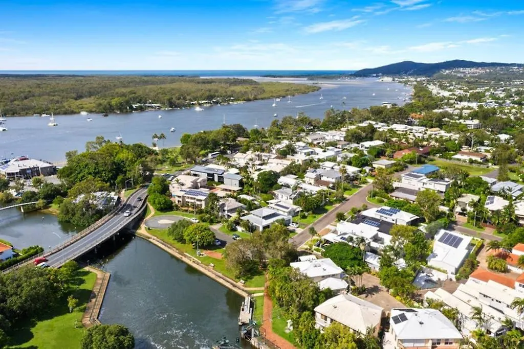 Quay Largo: Riverside Haven Noosaville